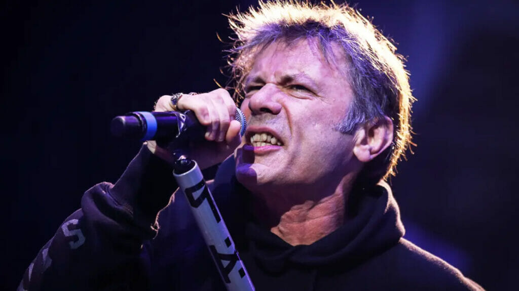 bruce-dickinson-ccxp-23