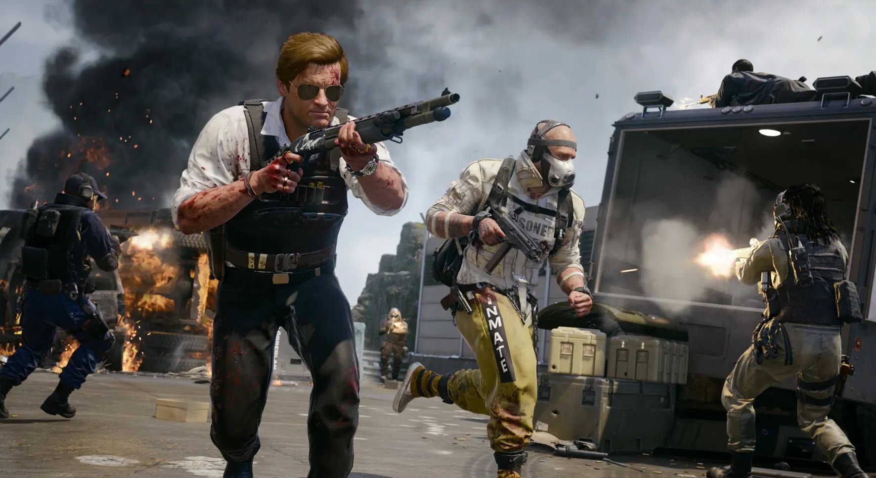 Adler corre ao lado de soldados enquanto segura uma espingarda em Black Ops 6 temporada 4