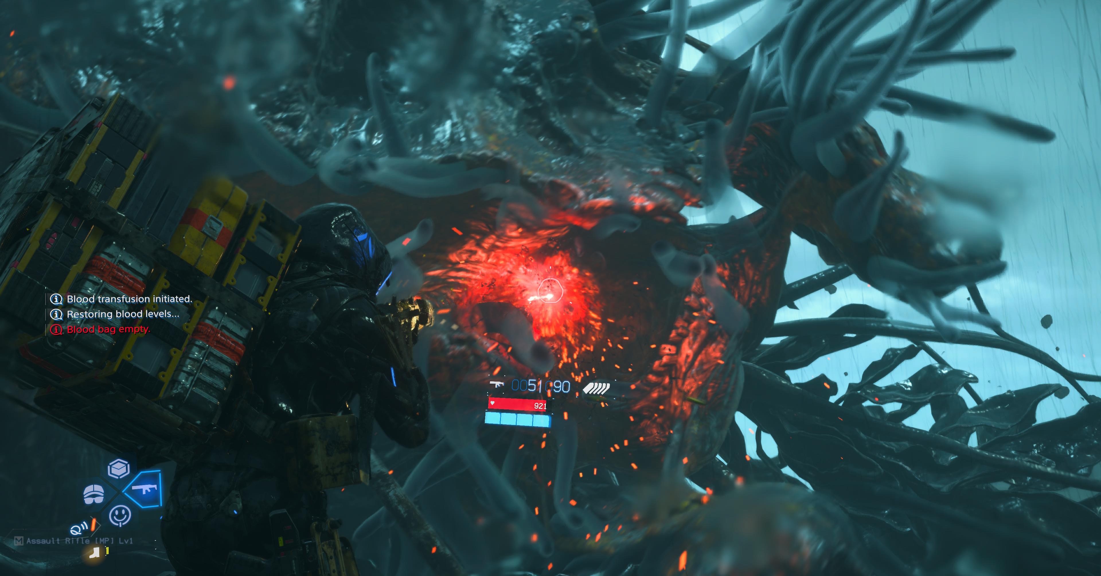 Sam lutando contra o gigante BT em Death Stranding 2