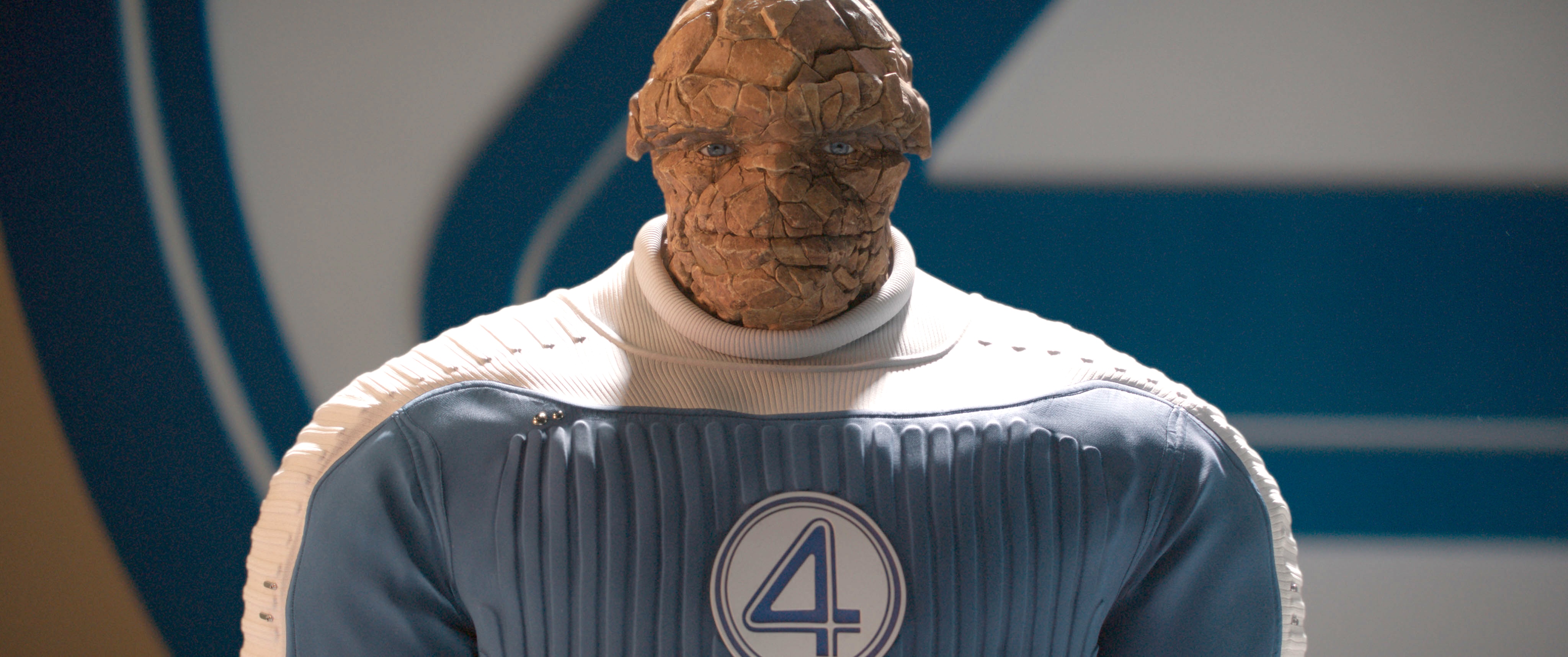 Ebon Moss-Bachrach como Ben Grimm/The Thing nos estúdios do século XX/Marvel Studios 'The Fantastic Four: First Steps.
