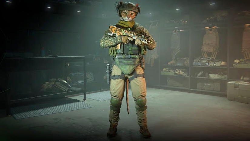Um operador disfarçado de gato laranja com um rifle de assalto em Call of Duty: Modern Warfare 2