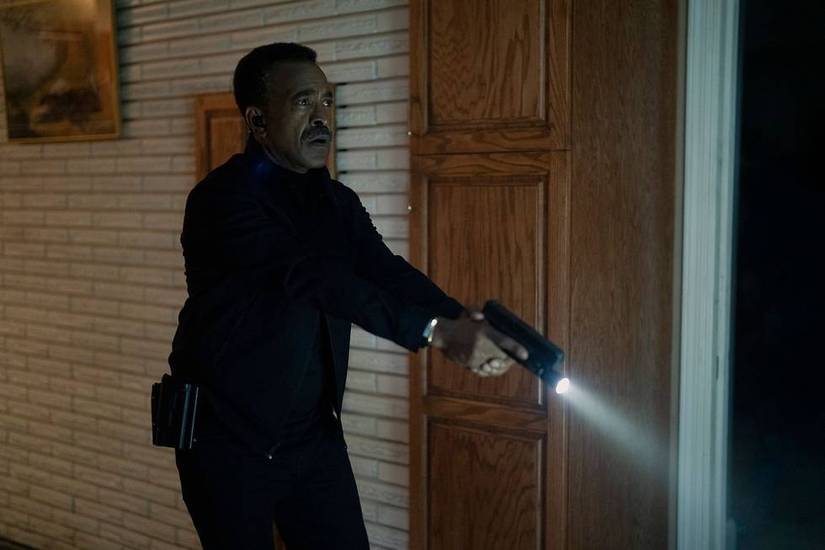 Tim Meadows como Langston Fleury na segunda temporada de pacificadores