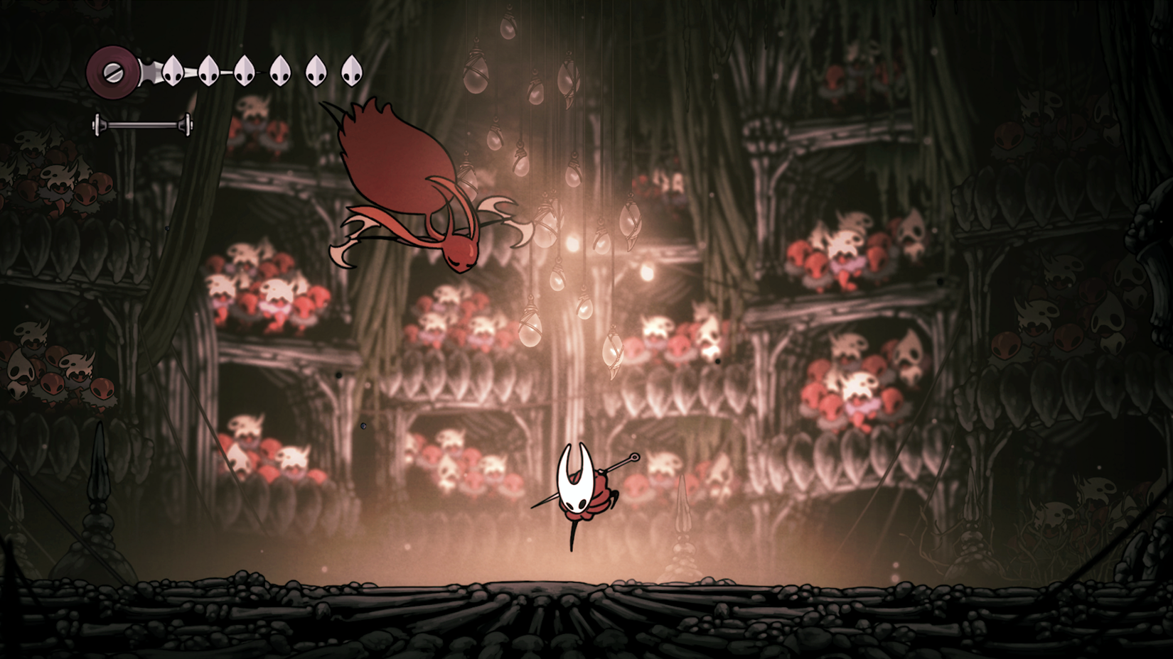 Hornet luta contra um inimigo em uma arena em Hollow Knight Silkong