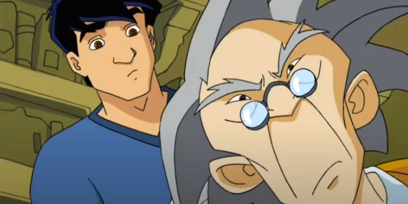 Jackie Chan atrás do tio, ouvindo outra de suas palestras em Jackie Chan Adventures