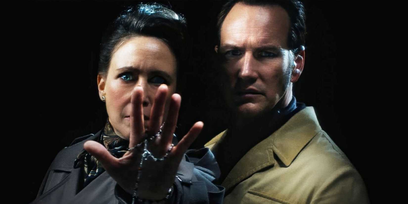 Ed e Lorraine Warren, interpretados por Patrick Wilson e Vera Farmiga, voltam para baixo um demônio invisível no quarto filme de conjuração