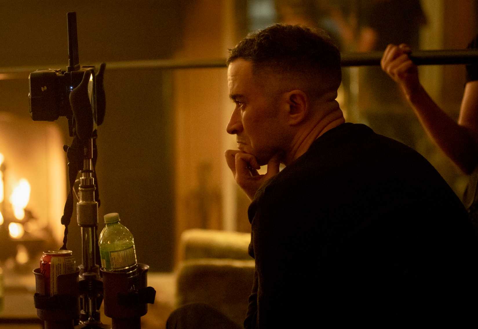 O roteirista e diretor Bryan Bertino nos bastidores do filme de terror Vicious