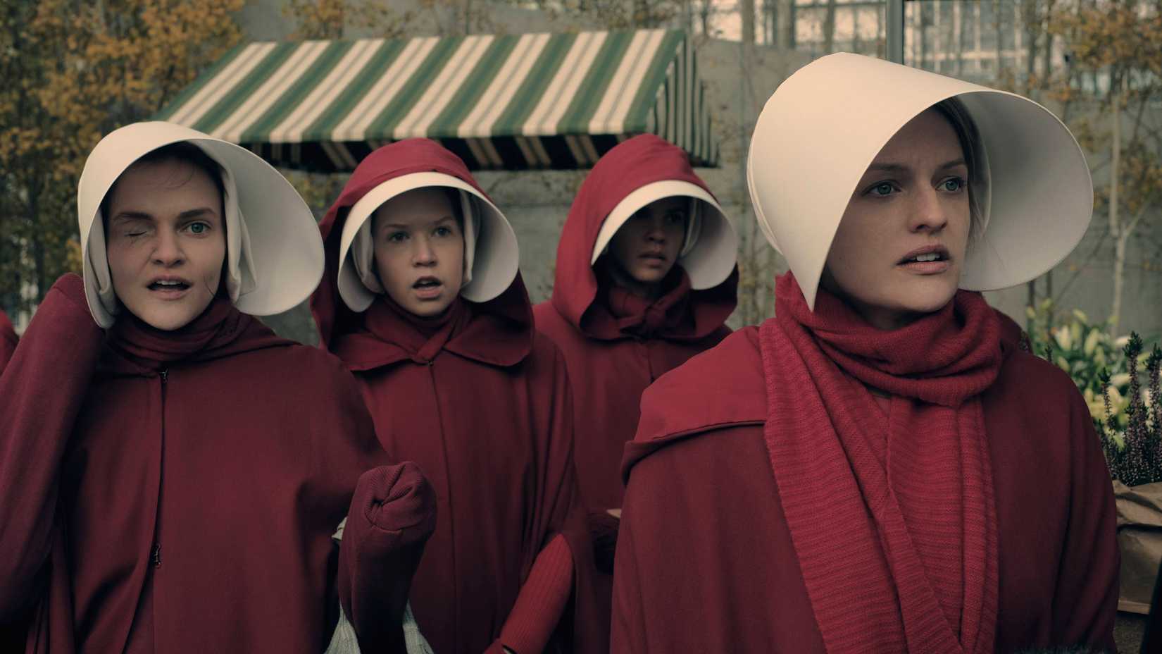 The Handmaid's Tale - Ofwarren, Offred e outros