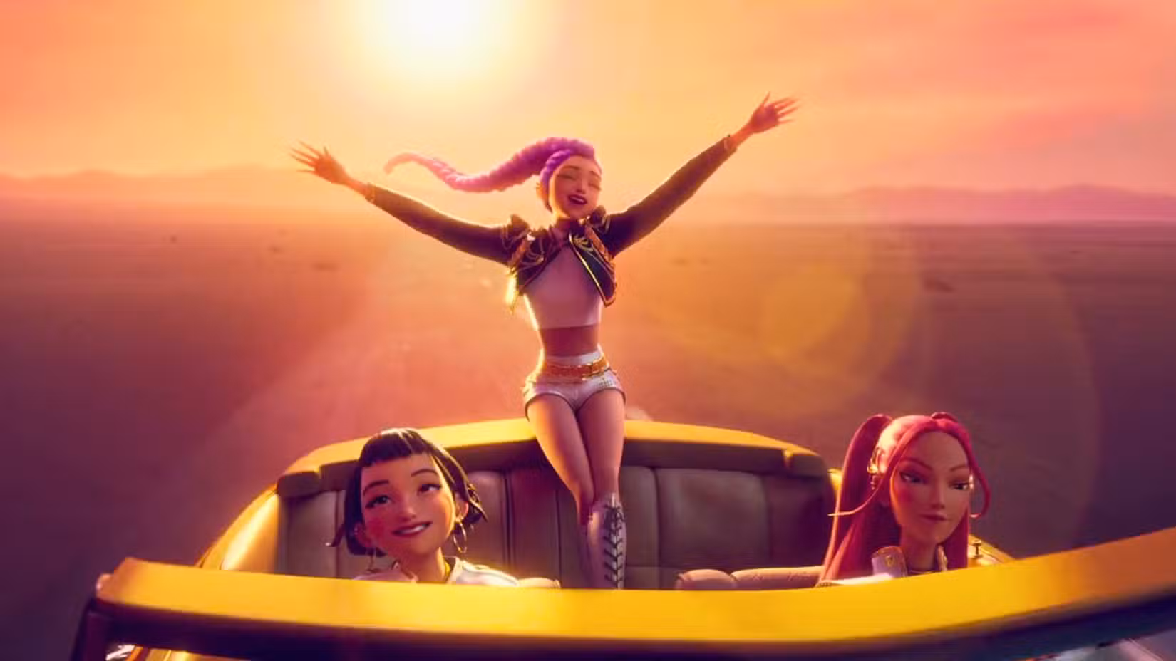 Captura de tela de Rumi, Zoey, Mira de KPop Demon Hunters. Rumi está sentado na traseira de um carro, com os braços estendidos, sobre um fundo dourado.