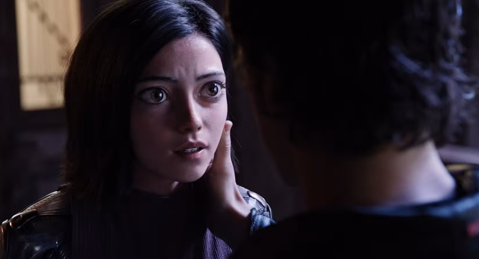 Uma Rosa Salazar alterada digitalmente no papel titular de Alita: Battle Angel