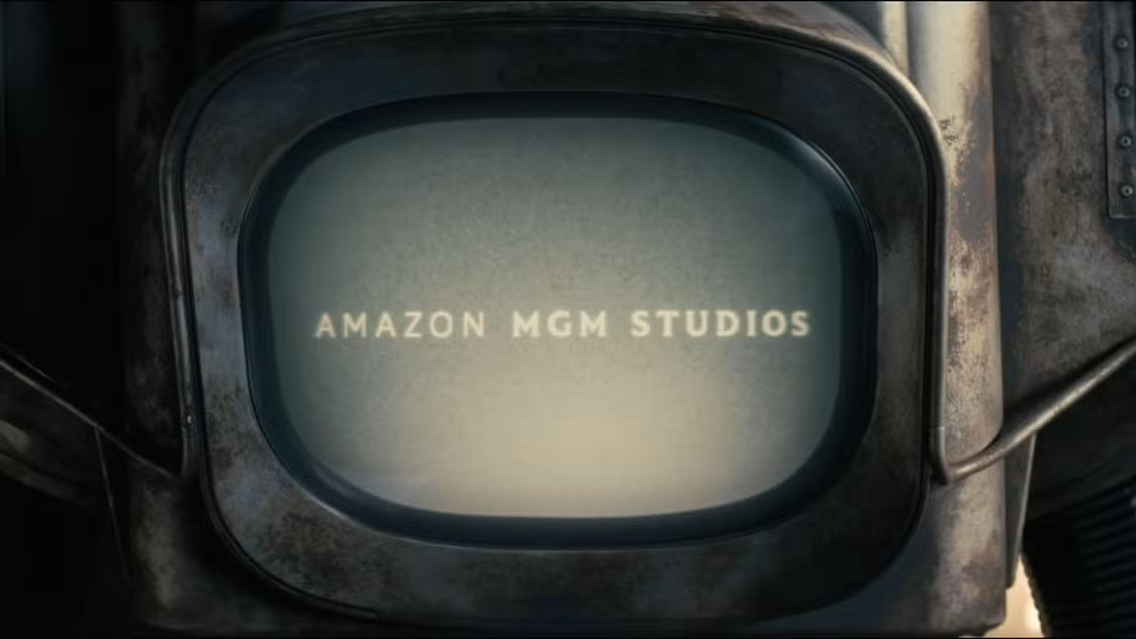 O securitron apareceu no início da 2ª temporada de Fallout.