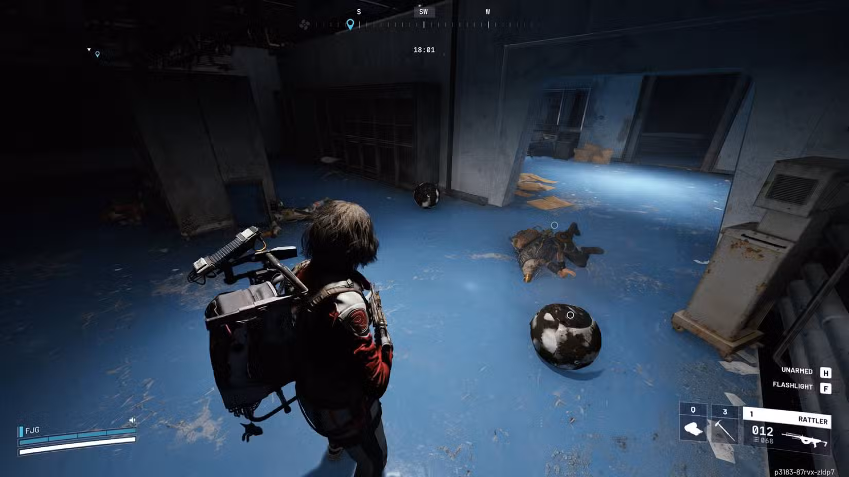 O jogador em Stella Montis em meio a um massacre, com vários cadáveres e bolas de fogo.