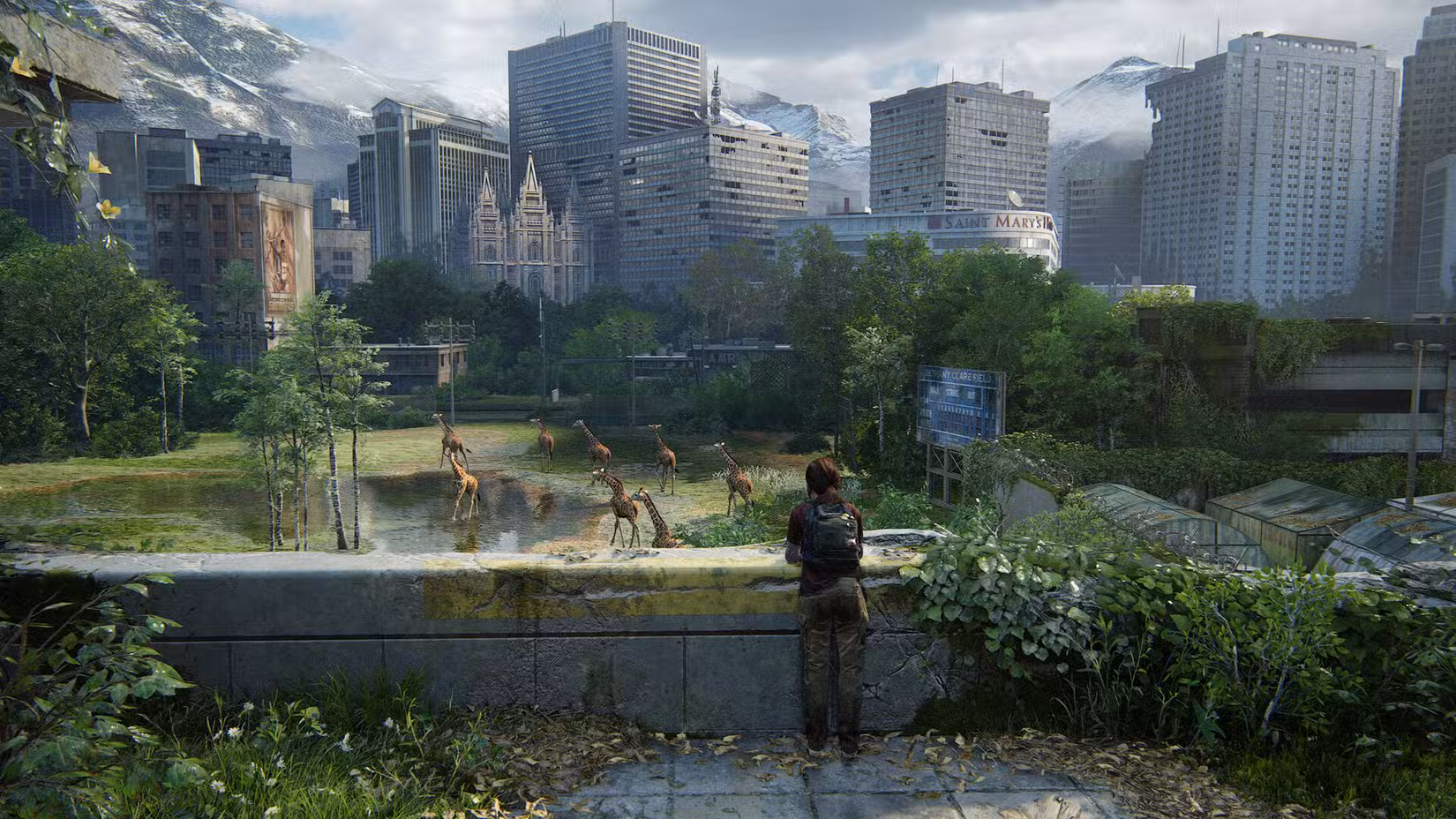 Ellie observa uma manada de girafas em uma cidade coberta de vegetação em The Last of Us