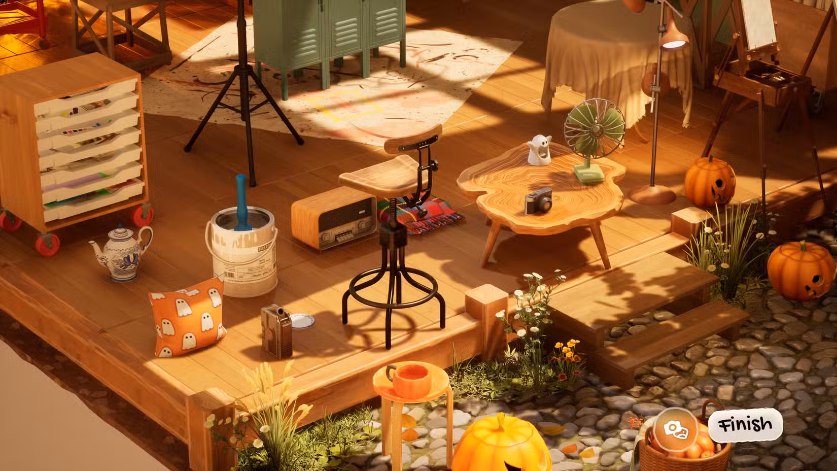 Móveis, mesas, rádios e baldes de tinta desorganizados em Hozy