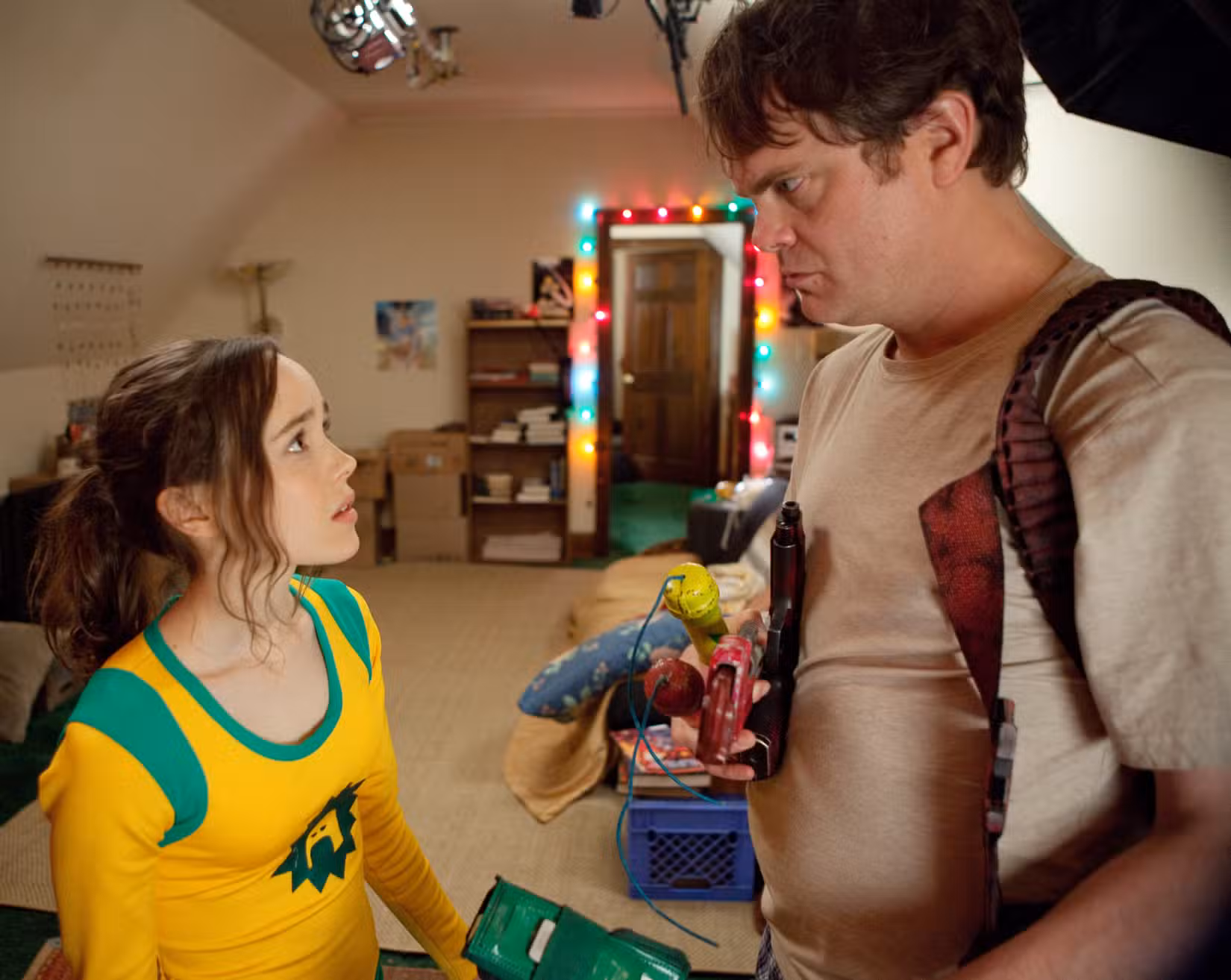 Libby e Frank conversam no Super