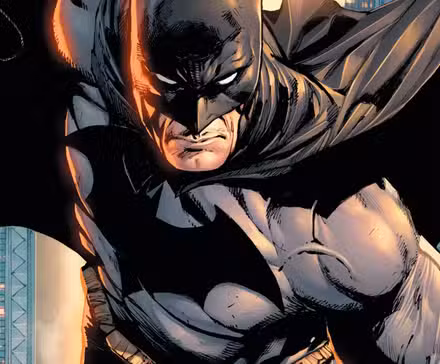 Batman voando pelo céu à noite em Gotham.