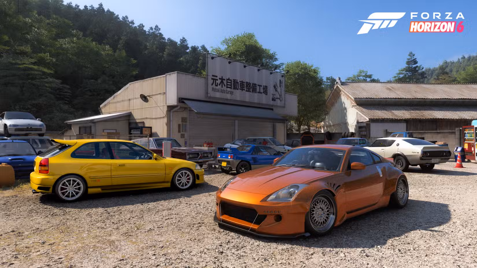 Vários carros esportivos modificados ficam do lado de fora de uma garagem em ruínas no Forza Horizon 6